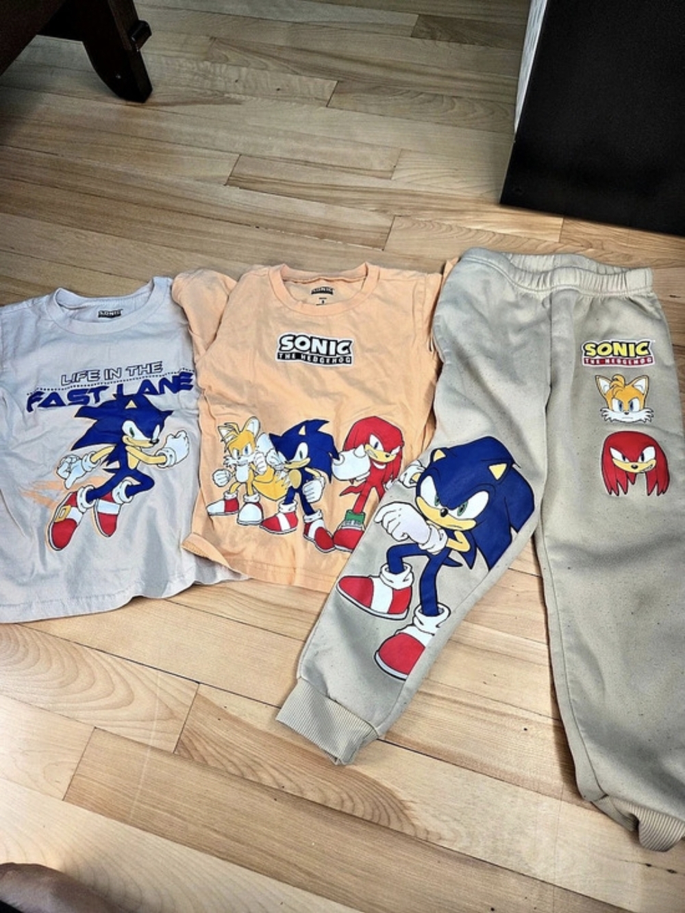 Sonic the Hedgehog The Hedgehog Boys Size 5 Sonic Matching Set